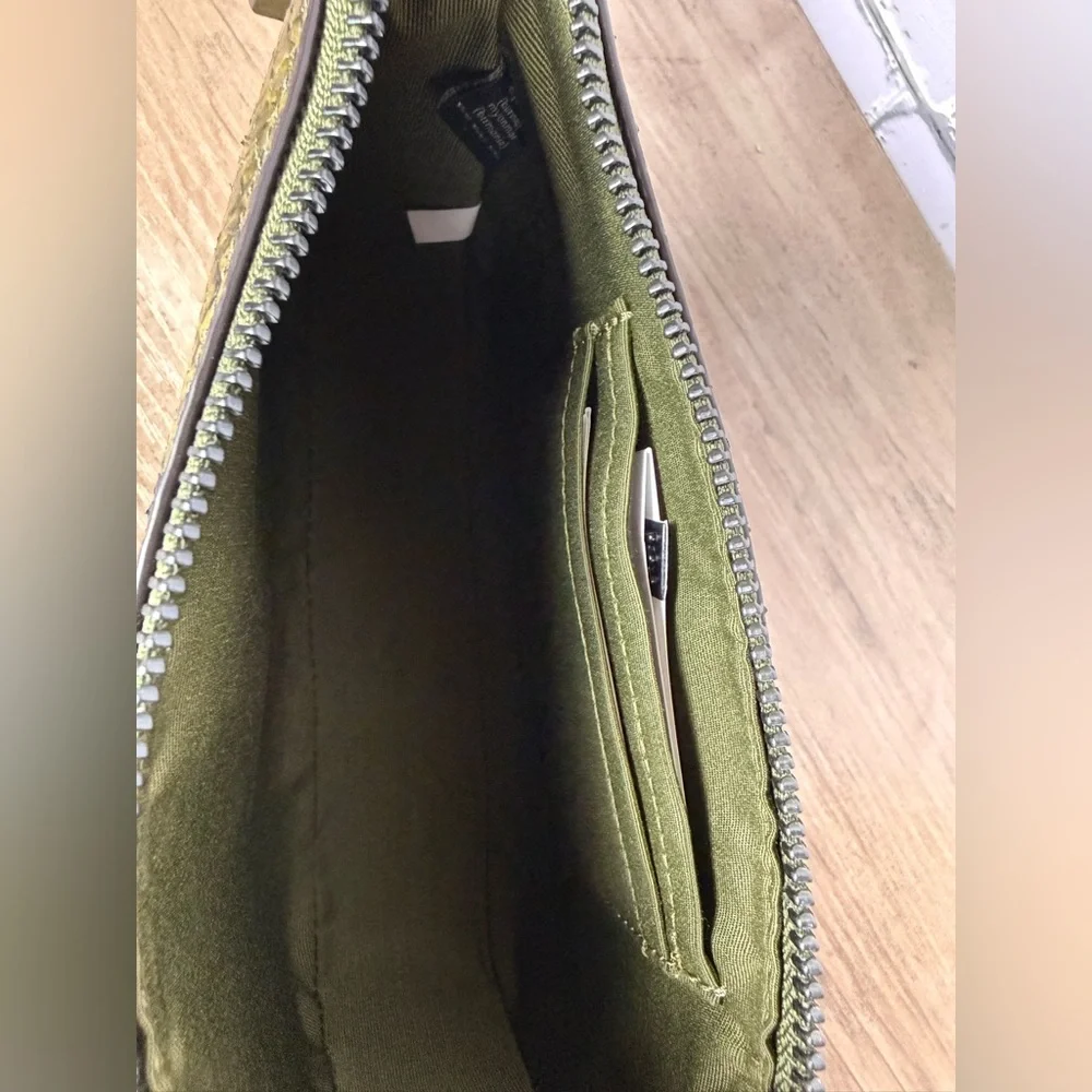 NWT Coach Nolita 19 Snake Print Wristlet/Small bag Olive Green CCF62 Styled Set